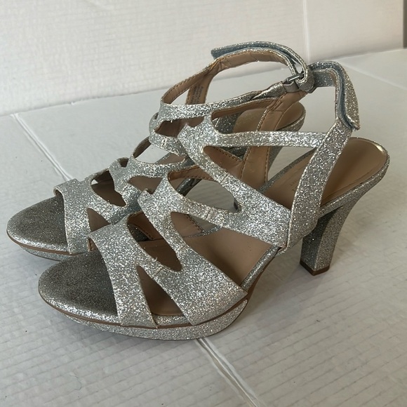 Naturalizer Silver Glitter Sparkle Dianna Heeled Sandal, size 7 @ - Picture 1 of 7
